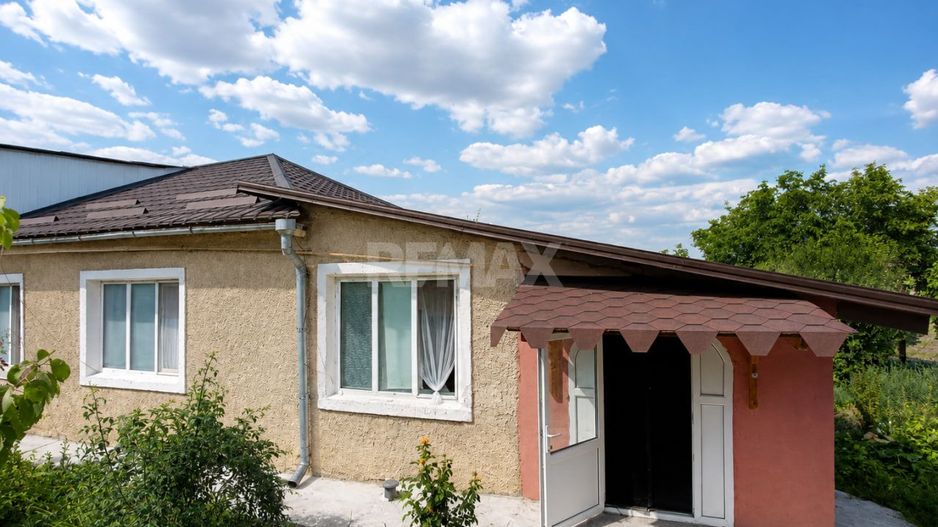 Strășeni.  Apartament la sol cu 3 dormitoare + living, teren și garaj. - Poză 4
