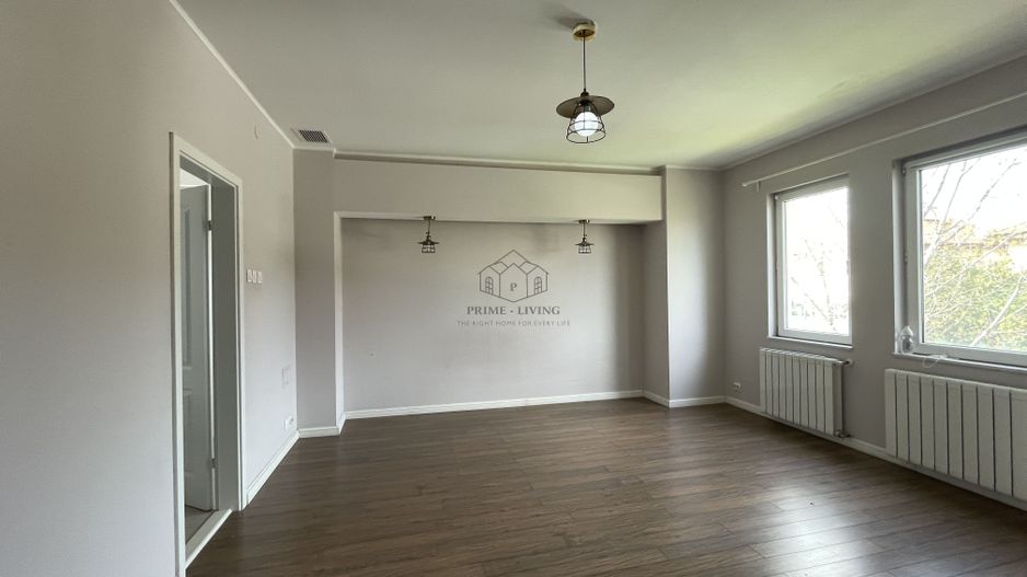 VILA SPATIOASA LA INCHIRIERE IN ZONA PIPERA LANGA SCOLI - Poză 11