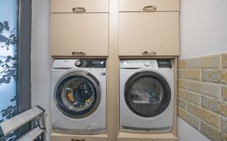 Resedinta spectaculoasa  – Vila exclusivista deschidere directa la lac - Poză 33