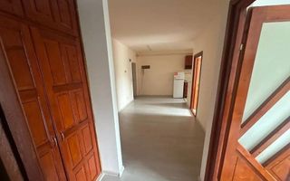 Apartament cu trei camere zona Ioan Rus, Florești. - Poză 3