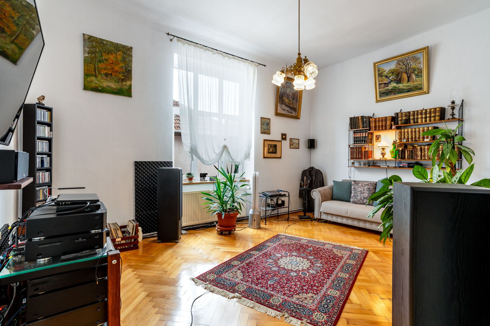 Vila interbelica in Andrei Muresanu - Poză 3