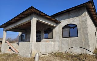 Casă pe platou, liniște și natură – Boțești, Argeș - Poză 2