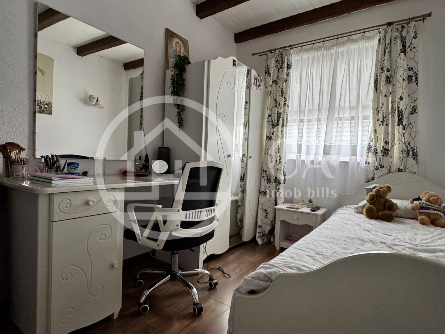 Casă de vânzare cu 6 camere in cartierul Tineretului, Oradea - Poză 13