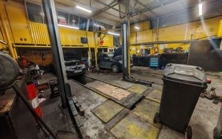 Service auto Aparatorii Patriei S285 - Poză 3