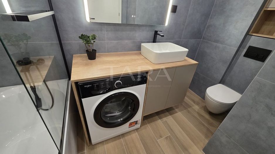 Apartament nou, finisat și utilat complet, cu balcon generos. - Poză 8