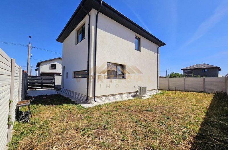 De vanzare casa 4 camere in comuna Berceni - Poză 6