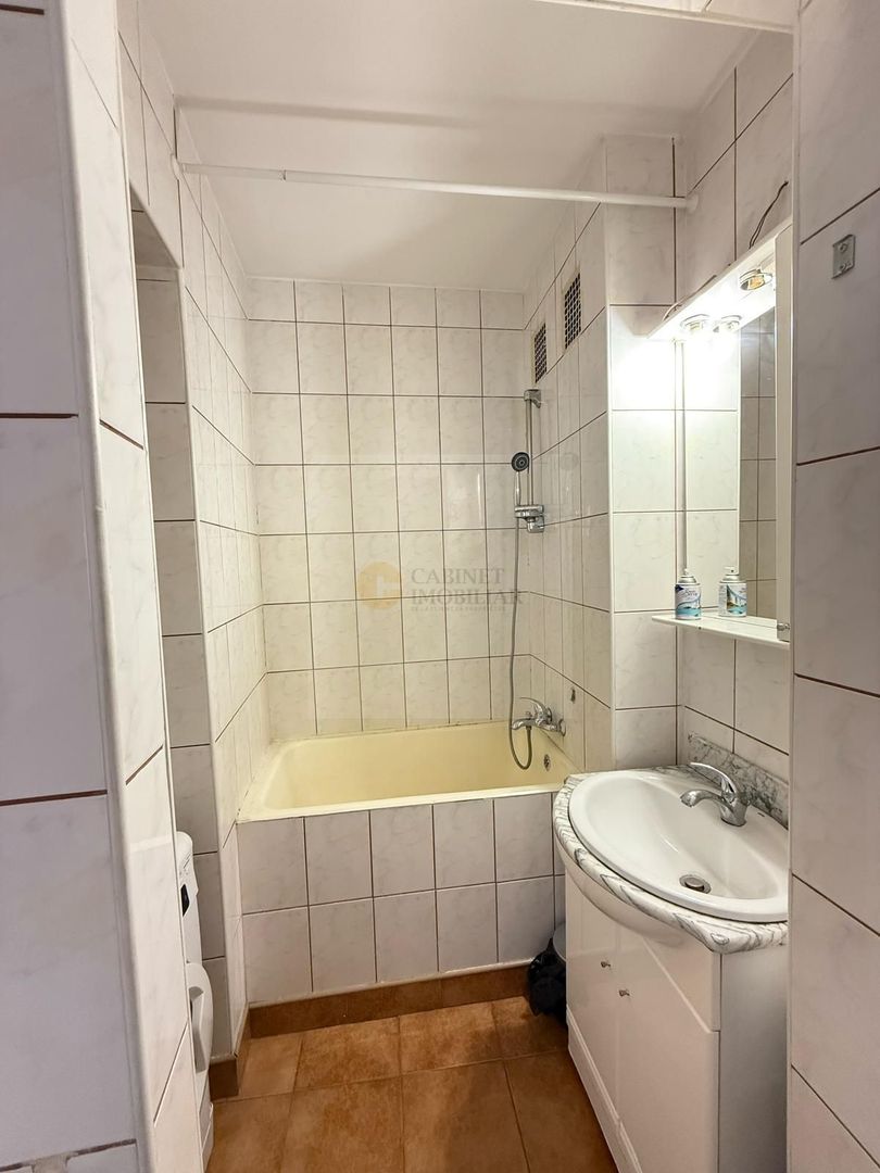 3 camere  | Piata Romana  | Decomandat - Poză 9