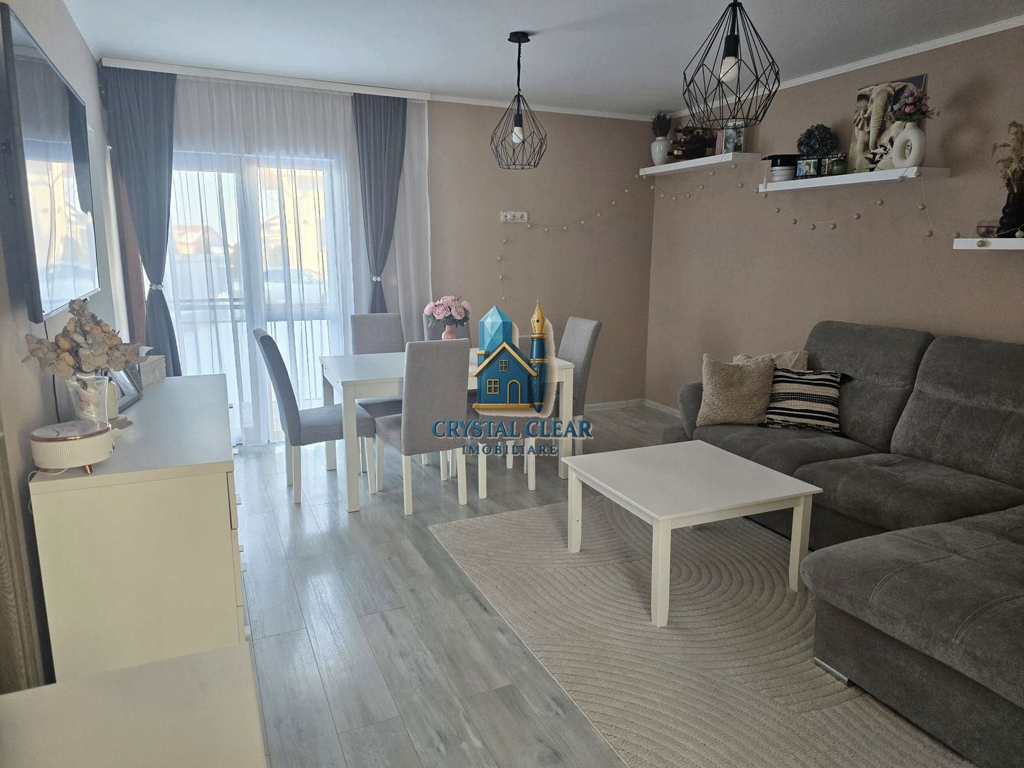 Casă 4 camere + teren de 308 mp - zona Sângeorgiu de Mureș - Poză 3