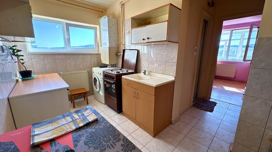 Apartament 2 camere 47,5 M² + balcon 7,5 M² cu priveliste Simeria - Poză 8
