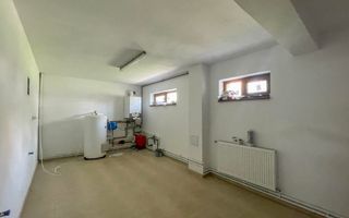 Casa individuala pe 3 niveluri pretabila pentru birouri, in cartierul Iris - Poză 17