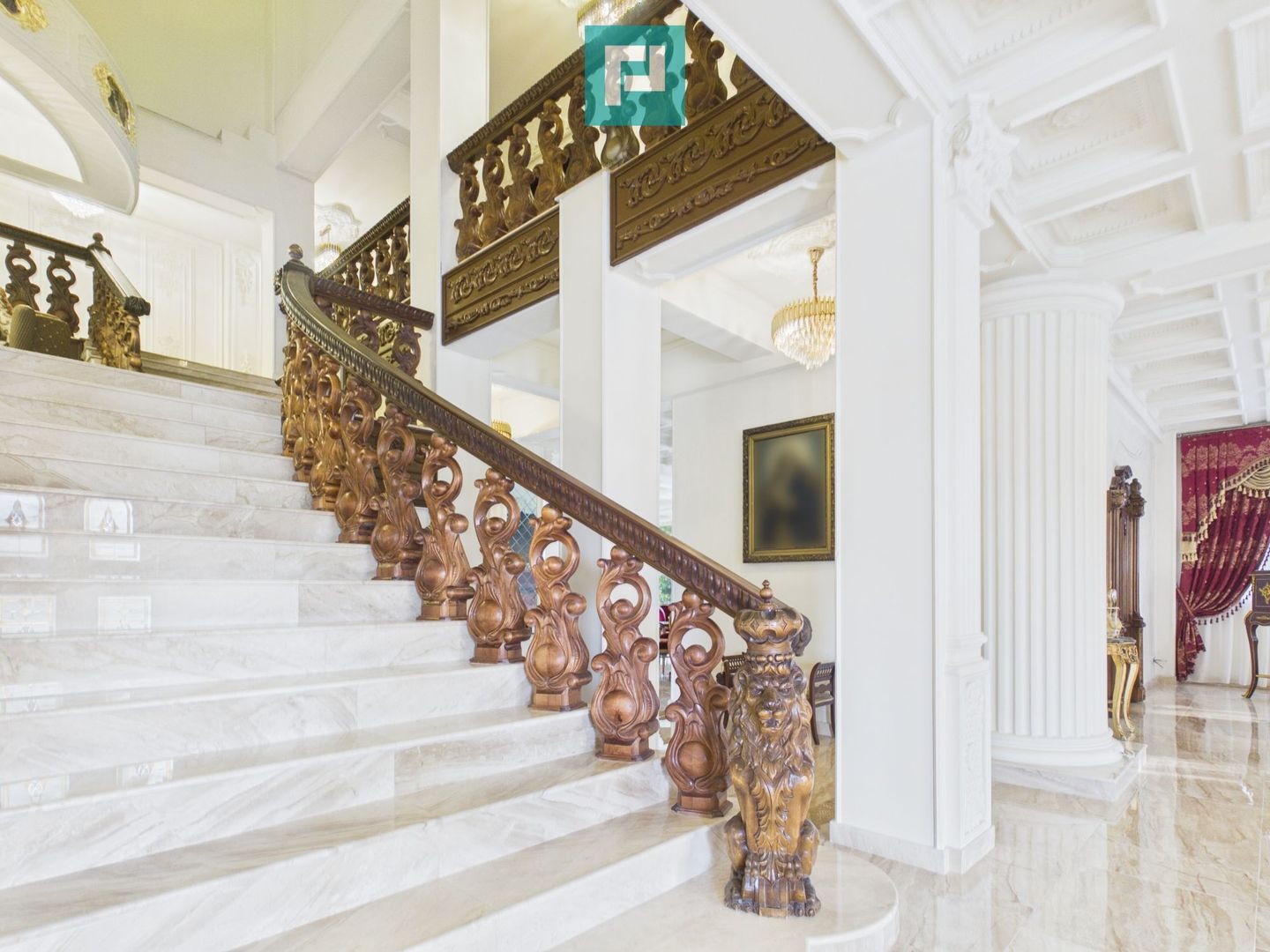 Proprietate Exclusivistă de Închiriat - Poză 36