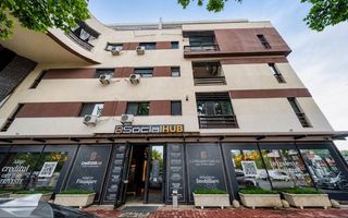Apartament 3 camere, complet mobilat, decomandat, etaj intermediar - Poză 2
