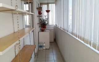 Apartament cu 3 camere, decomandat, zona Republicii - Poză 10