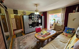 Apartament 3 camere, etaj 1, zona Piata Cetate - Poză 1