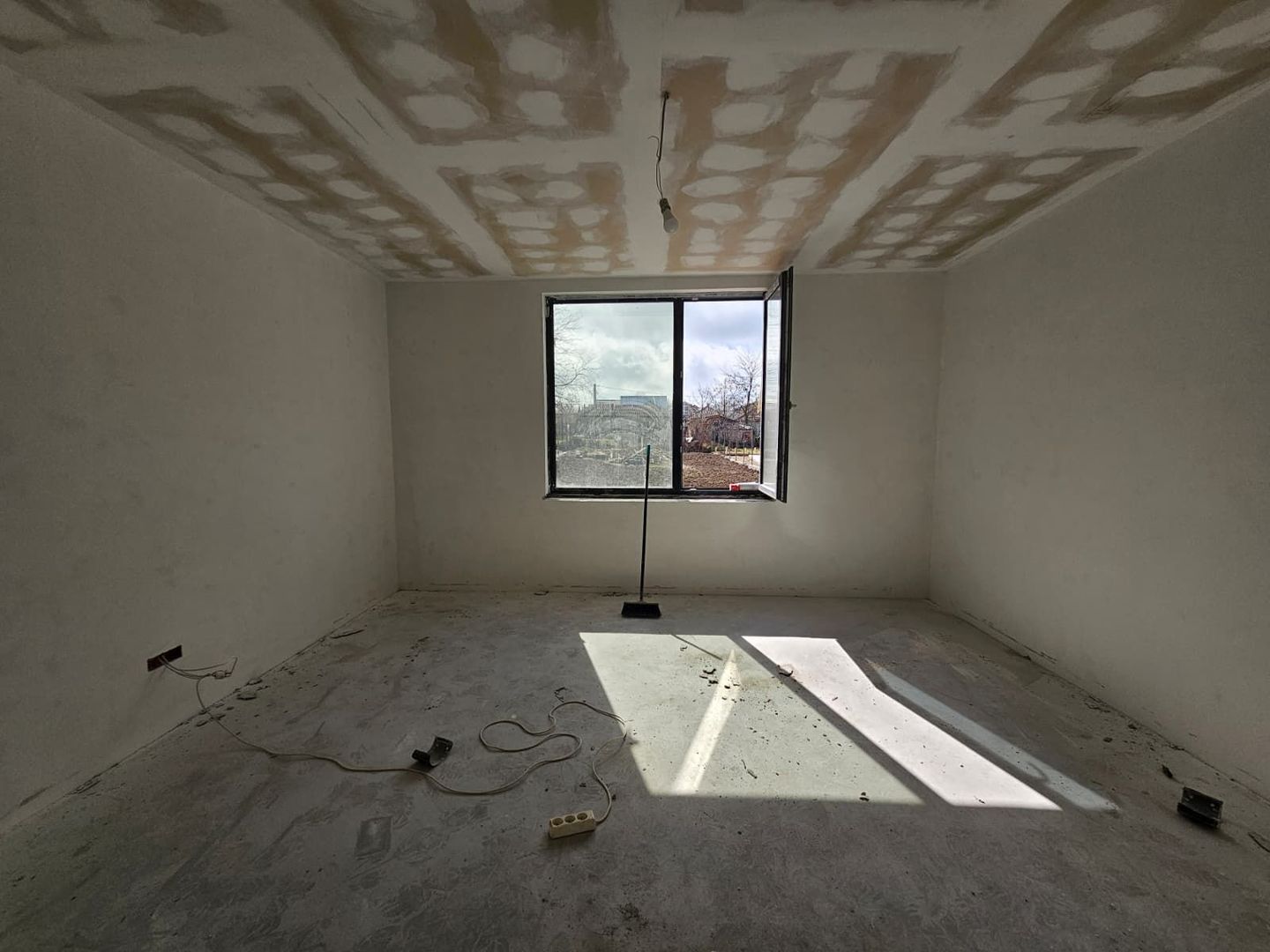 Casă de vânzare în Valu lui Traian – spațiul ideal pentru familia ta - Poză 3