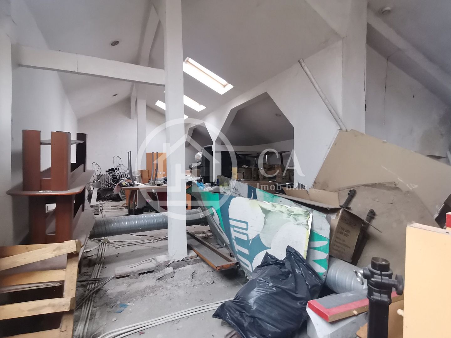 Spatiu comercial de inchiriat in zona Decebal, Oradea - Poză 12