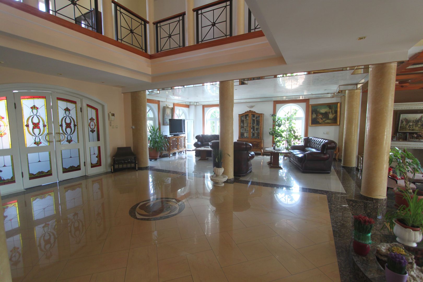 Casă / Vilă cu 8 camere de vânzare în zona Semicentral - Poză 66