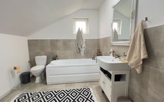 Vila de vanzare Onesti - Cartier Andrasesti - Poză 10