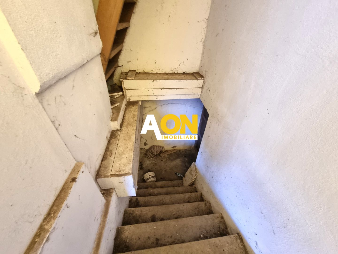 De vanzare casa 5 camere, 1092mp teren, Vintu de Jos - Poză 13