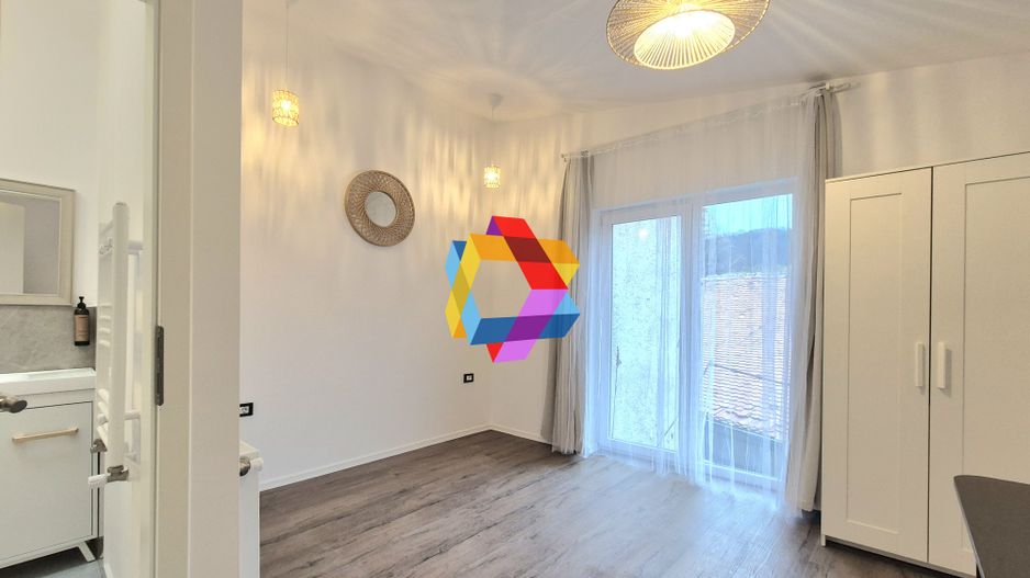 Spatiu comercial -242 mp - Poză 14