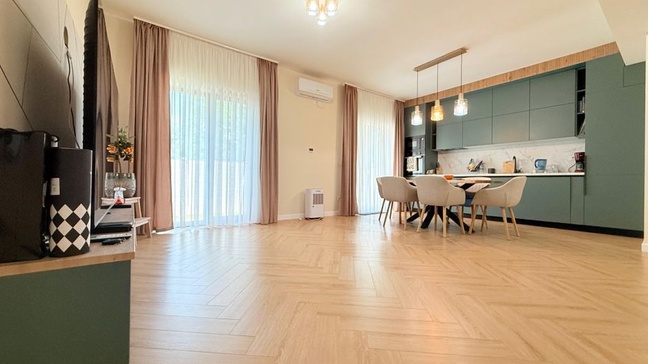 Vila 4 camere | 3 dormitoare | 3 bai | Gradina | Toate Utilitatile - Poză 7