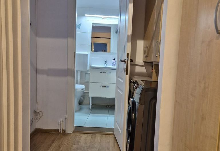 Apartament Luminos 4 camere cu Centrala si 2 locuri parcare. Izvorul Muresului. - Poză 15