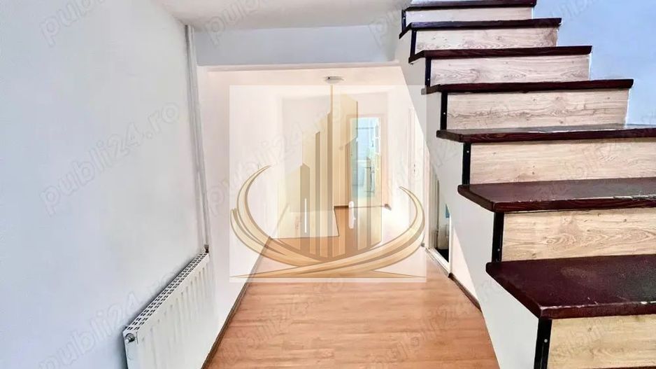 De Vanzare Duplex zona Lipovei 168mp 239000 Euro - Poză 3