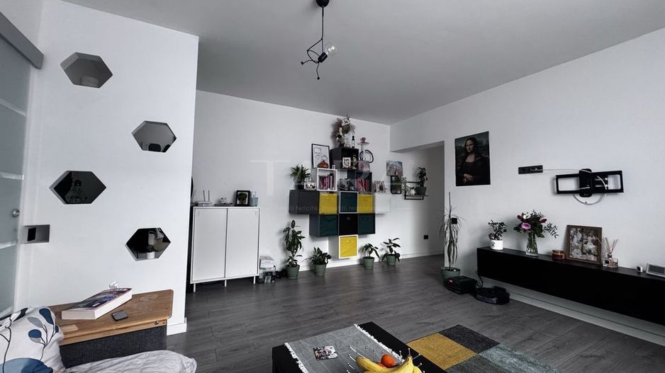 Apartament 2 camere – Florești, zona Eroilor - Poză 1
