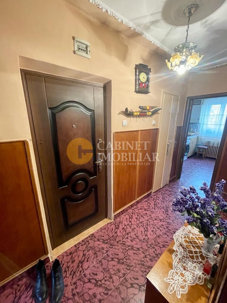 Apartament cu 3 camere decomandat - Podu Ros - Palas - Poză 6