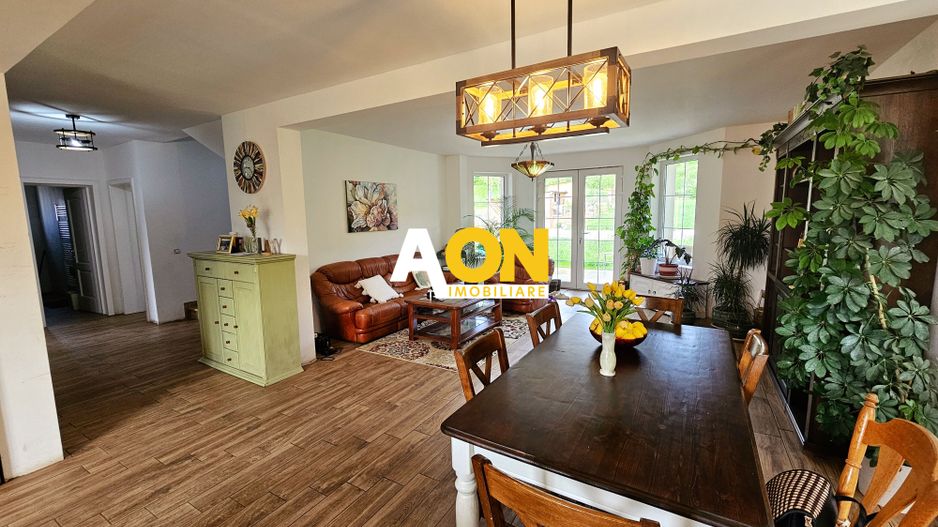 Casa noua, 6 camere, 2763 mp teren, comuna Vintu de Jos - Poză 8