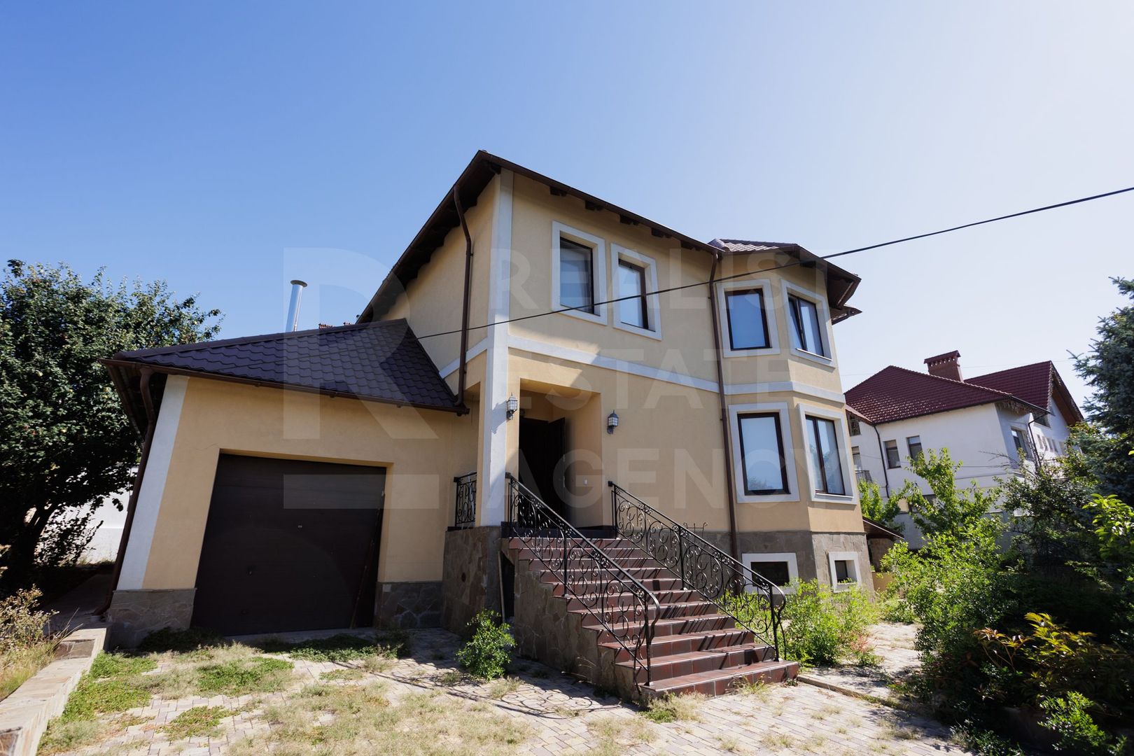 Chirie, casă,4 camere, str. Vânătorilor, Telecentru - Poză 1