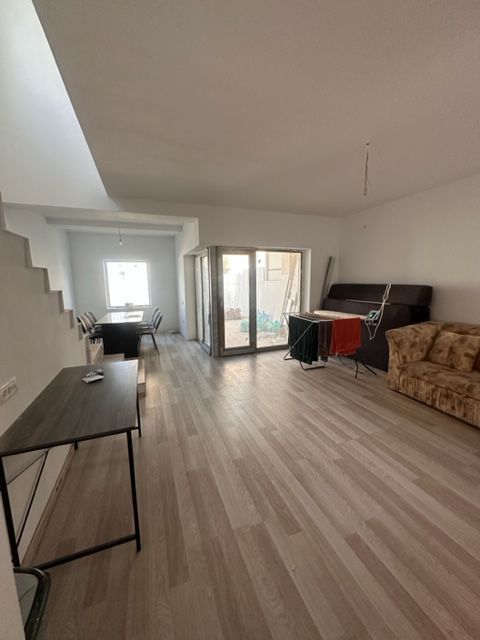 Triplex zona Braytim - Poză 1