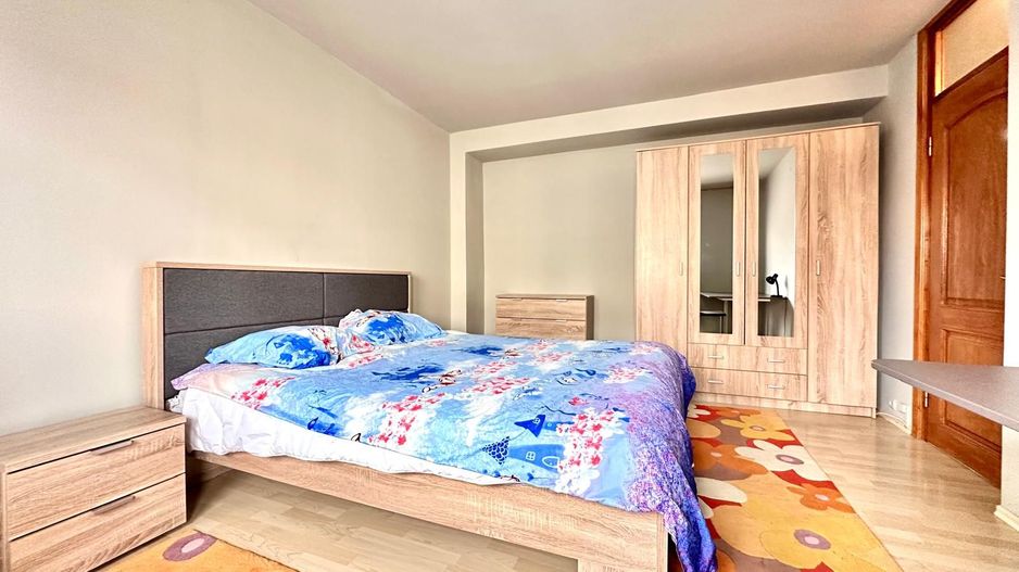 Apartament spatios 4 camere + parcare, pretabil ptr ERASMUS - Poză 11