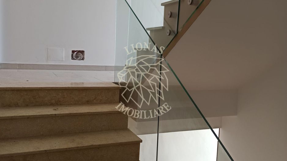 Apartament Nou 2 camere 41,5mp+terasa 25mp-parcare-etaj 3-lift-Zavoaie - Poză 8