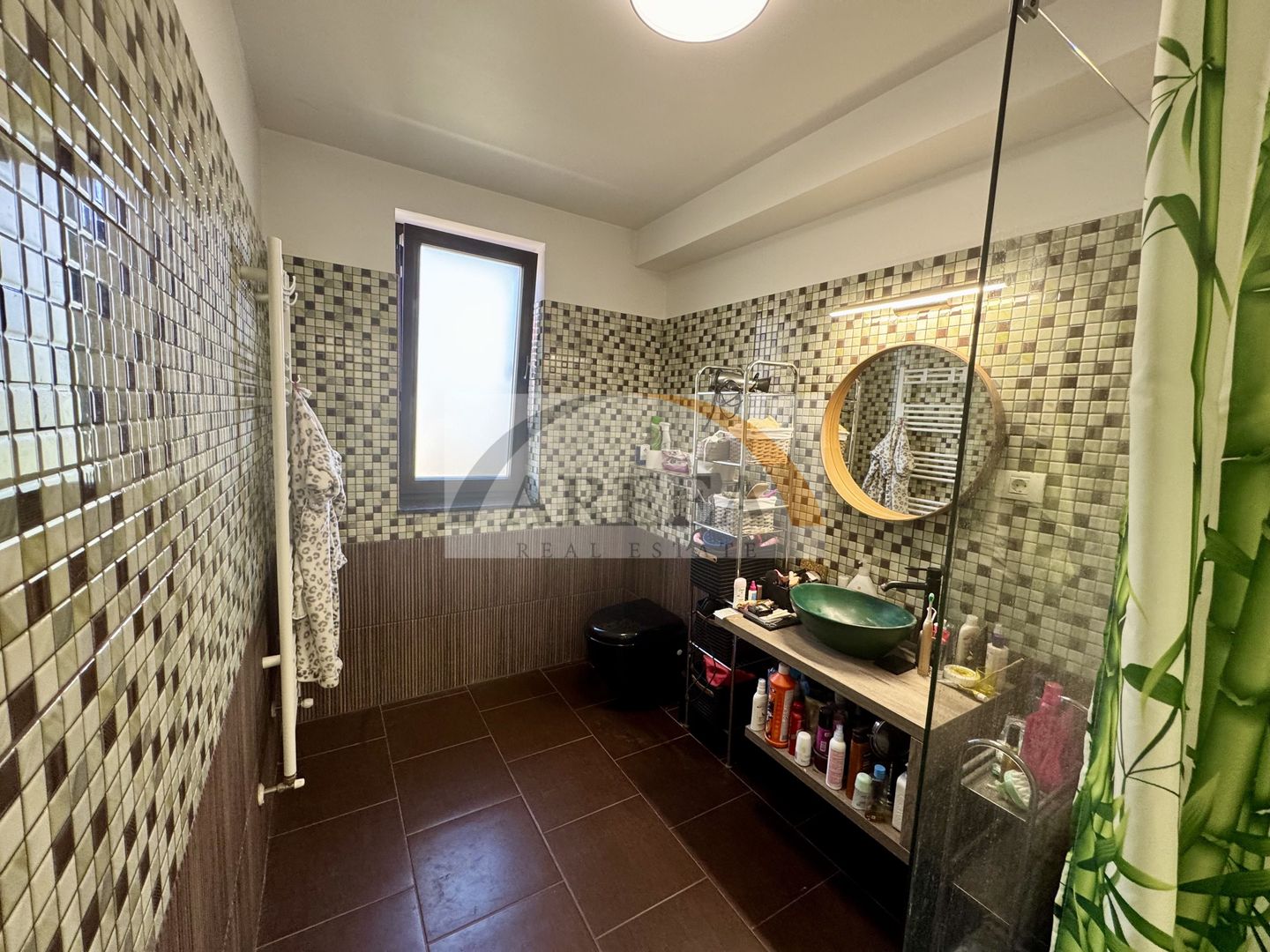 Berceni - VILĂ UNICAT, spațioasă, curte 1.000 mp, la 7 min metrou - Poză 23