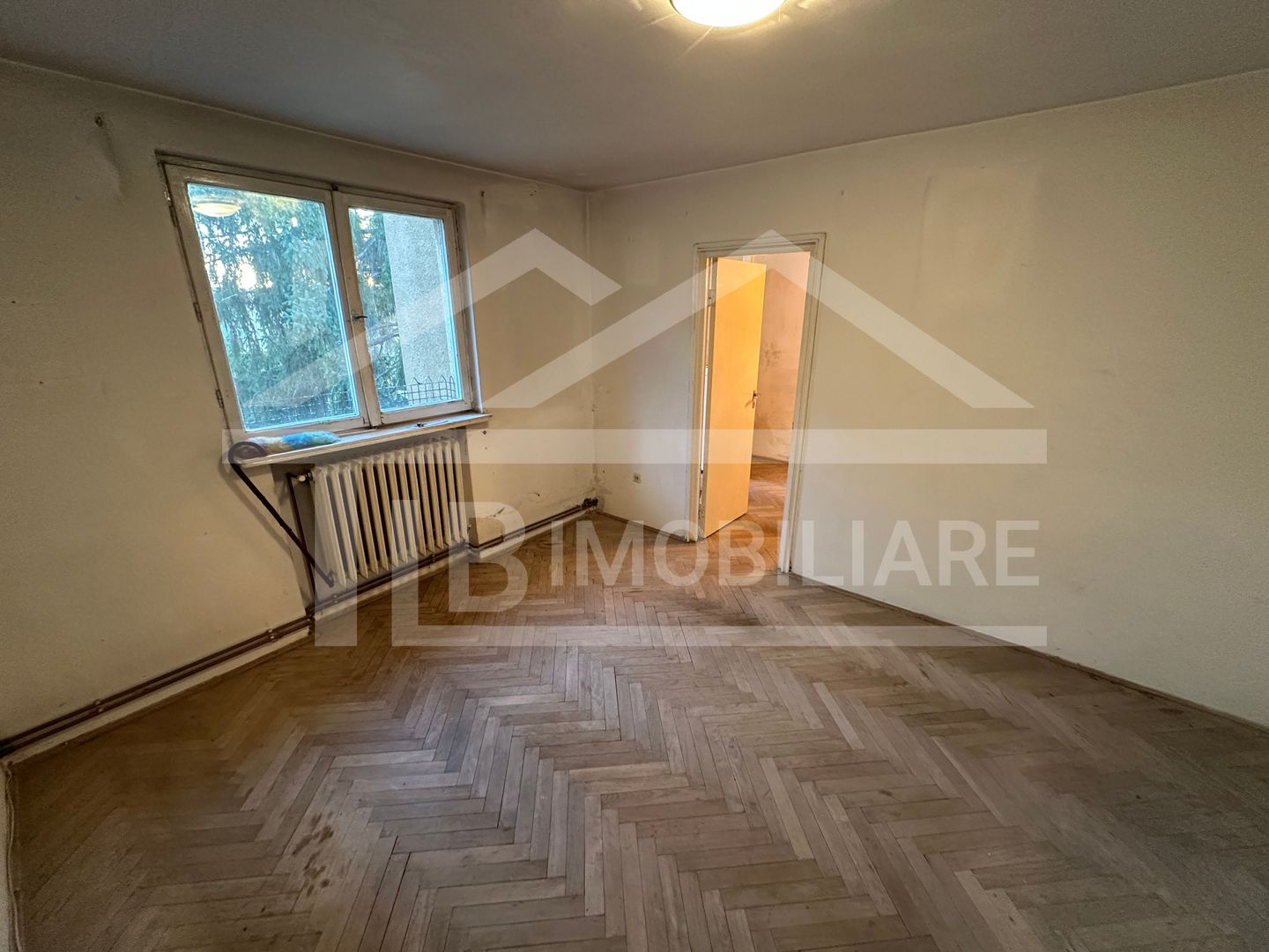 Apartament cu 2 camere, 39mp, semi-decomandat, Zona Piata Armatei - Poză 1