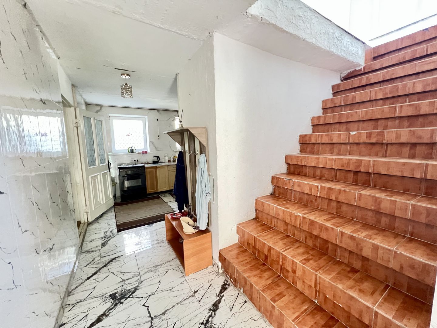 Casa în centrul or.Ialoveni - Poză 8