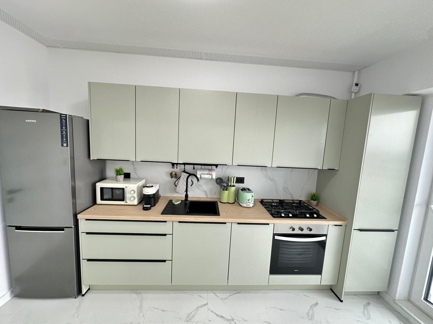 2 camere Titan  Gura Calitei Astorium Life 2 locuri parcare - Poză 11