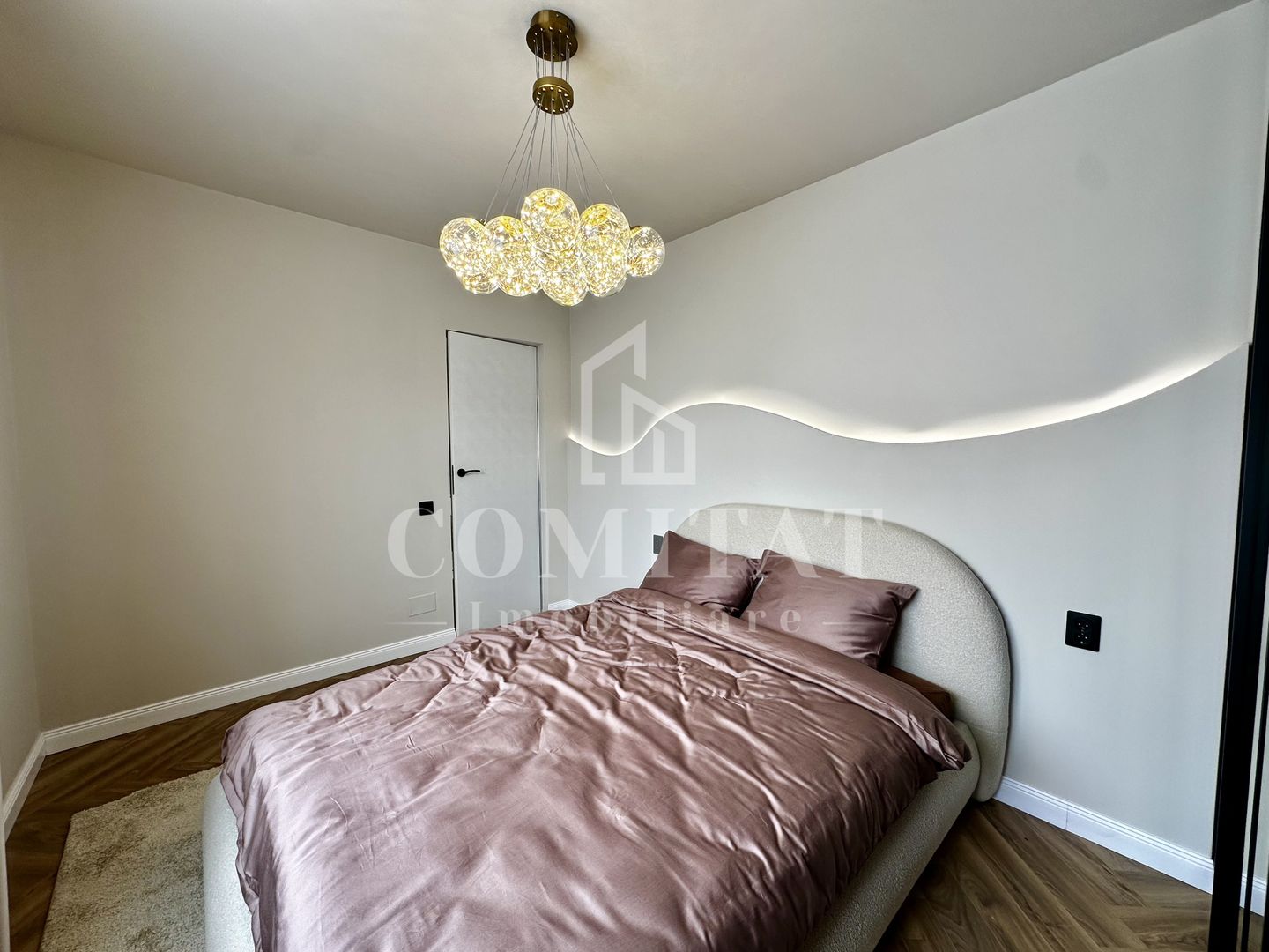 Apartament Ultrafinisat | Etaj intemrediar | Zona Florilor-Floresti - Poză 13