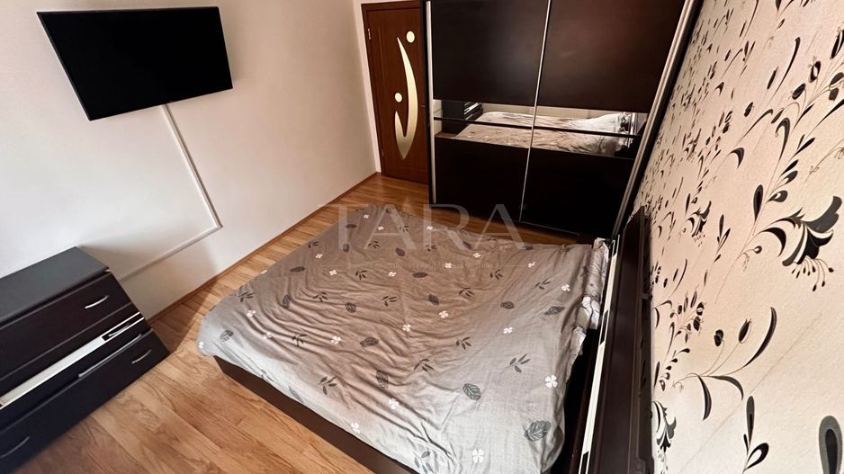 Apartament cu 3 camere, complet mobilat și utilat – strada Eroilor. - Poză 3