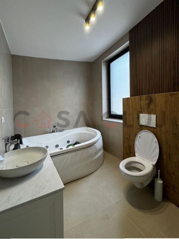 Duplex  5 camere La Cheie in Europa!! - Poză 14