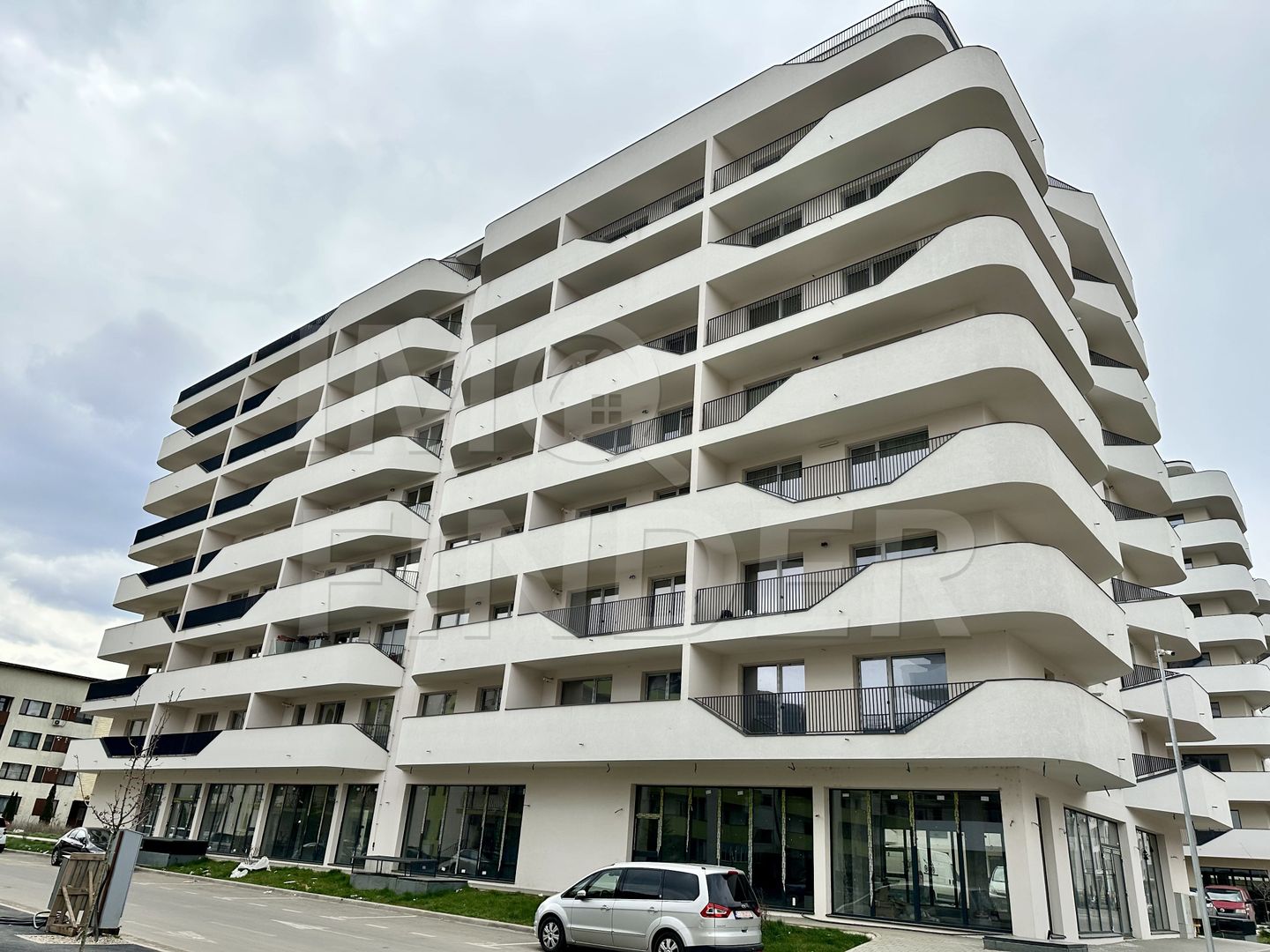 DEZVOLTATOR- Vanzare 2 camere Floresti,  predare FINISAT - Poză 1