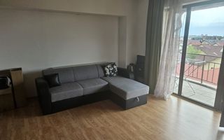 Apartament de Vânzare în Trivale - Zona Capitol - Poză 1