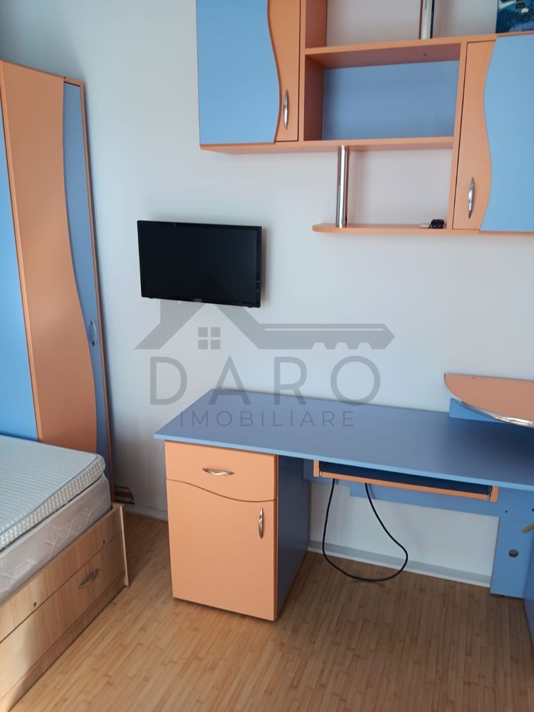 Inchiriez apartament 3 camere + 2 bai (ZONA UNIRII) - Poză 5