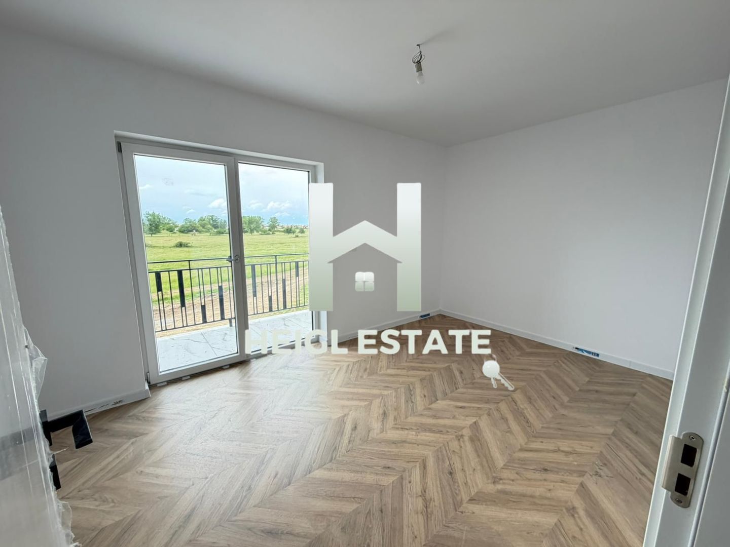 Apartament cu 3 camere si 2 balcoane in zona Braytim - Poză 1