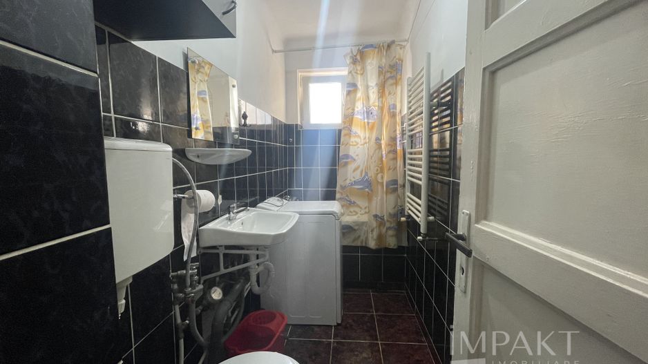 Apartament cu 2 camere in zona centrală - Poză 7