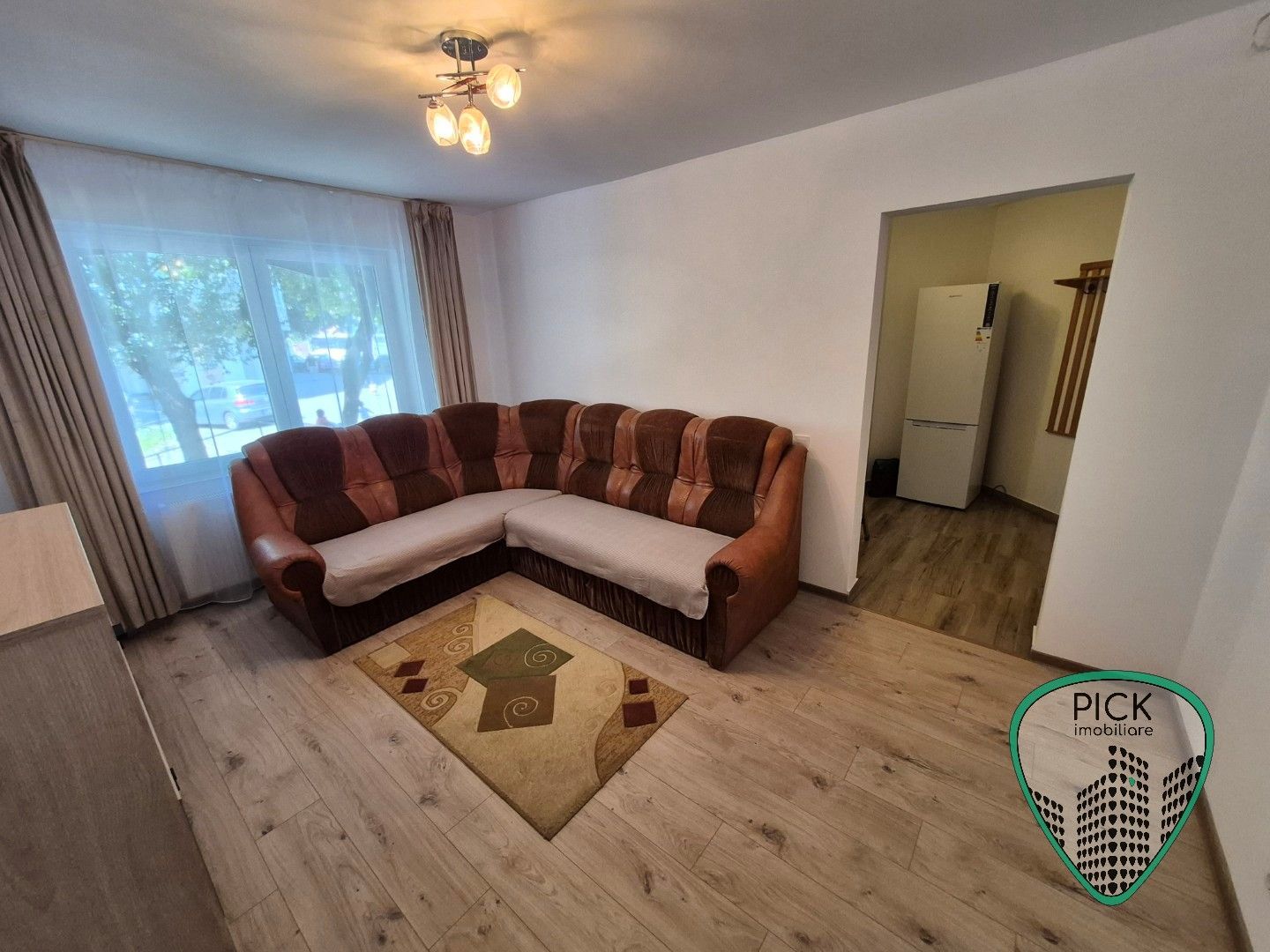 P 4252 - Apartament cu 3 camere în Târgu Mureș, Tudor, zona Pedagogic - Poză 3