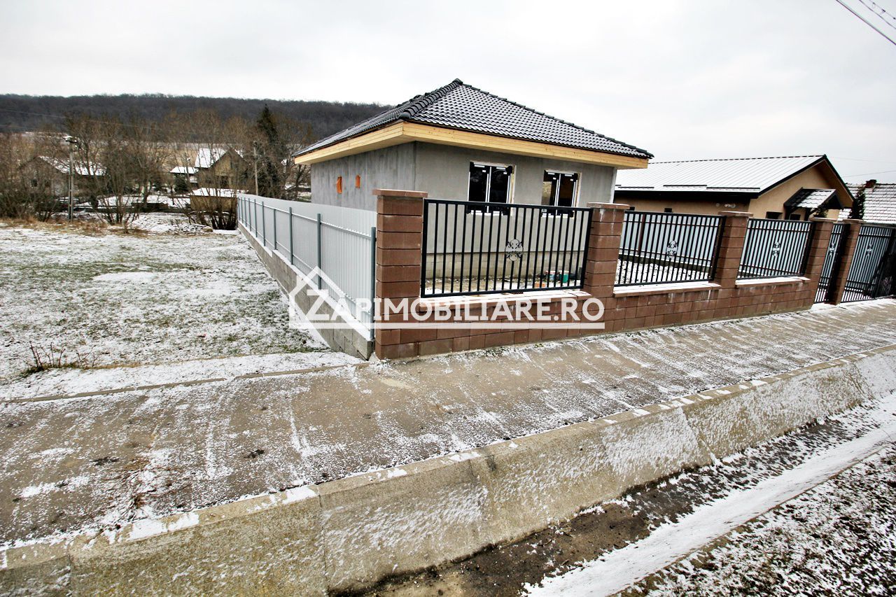 Casa 3 camere, 85mp, 430mp teren, garg,pavaj,0% comision - Poză 12