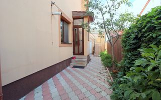 Vilă Individuală cu o curte generoasa zona Aparatorii Patriei - Poză 35