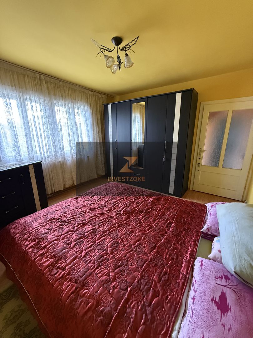 Casă cu teren central în Miersig 20 km de Oradea - Poză 10